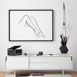 Poster: Minimalistic Female Lines, by Cora konst & illustration